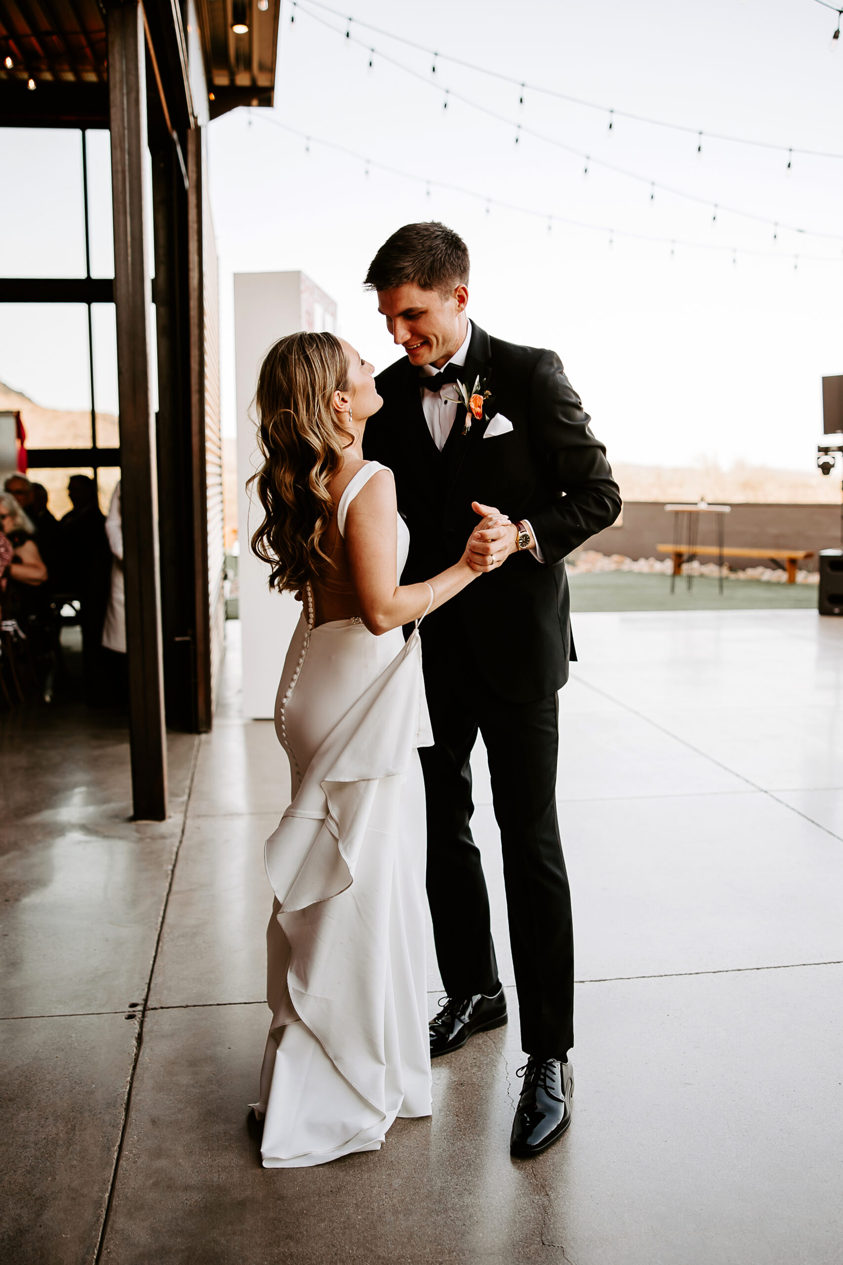 Phoenix Wedding Photographer - The Willow Wedding - Phoenix Arizona Wedding Photography - Kristin Bendigo Photography