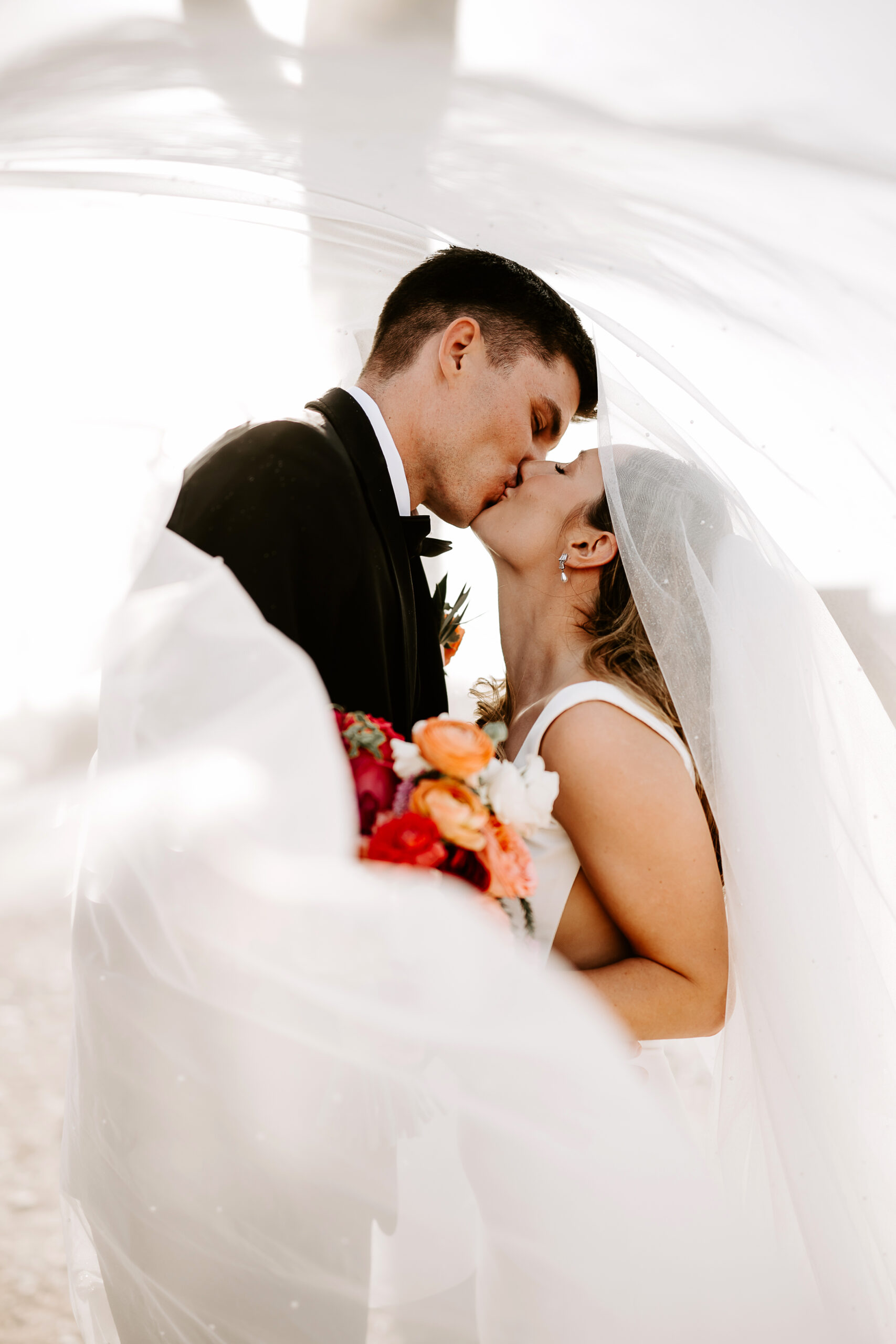 Phoenix Wedding Photographer - The Willow Wedding - Phoenix Arizona Wedding Photography - Kristin Bendigo Photography