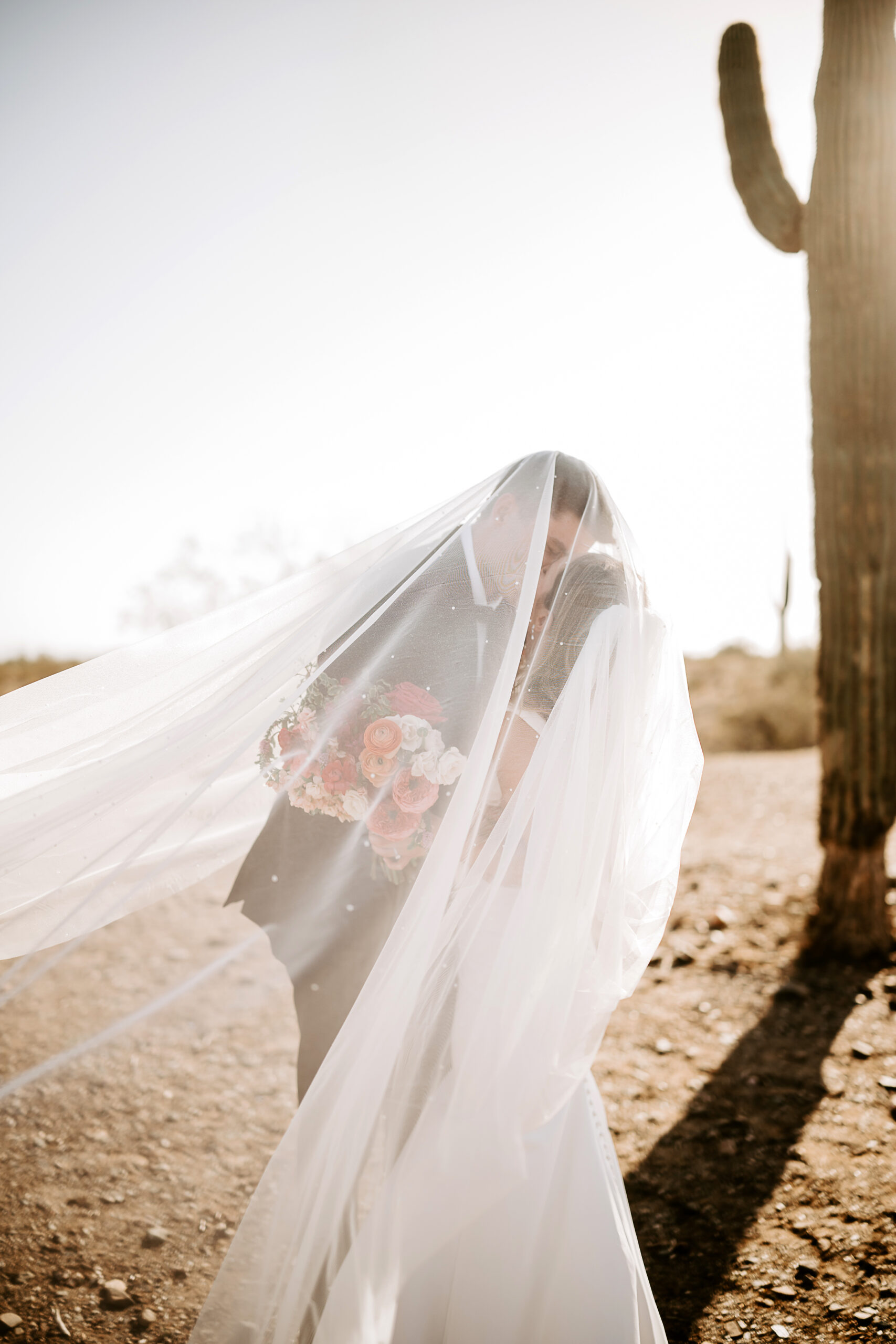 Phoenix Wedding Photographer - The Willow Wedding - Phoenix Arizona Wedding Photography - Kristin Bendigo Photography