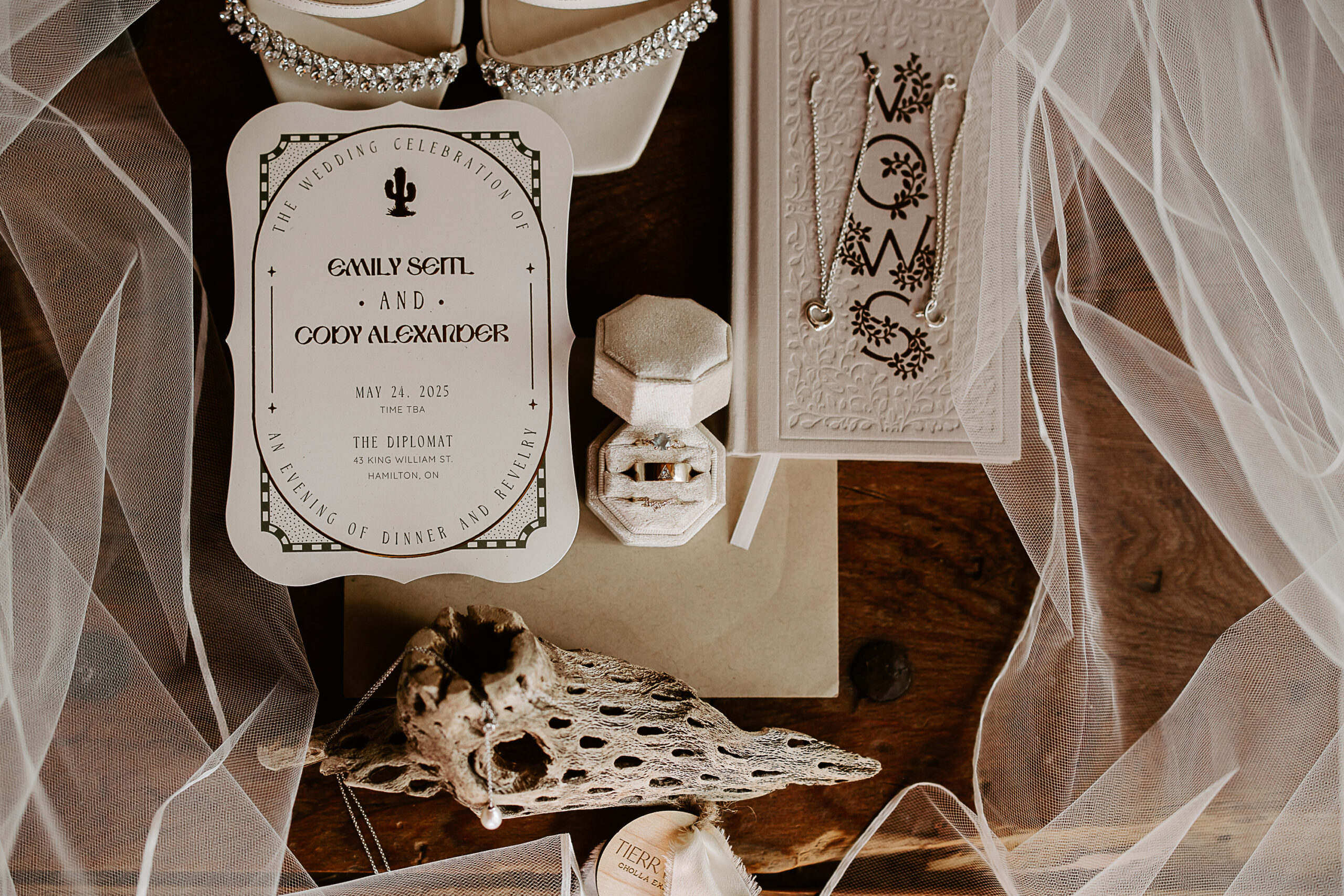 Tucson Wedding Photographer - Tanque Verde Ranch Wedding - Tucson Arizona Wedding Photography - Kristin Bendigo Photography