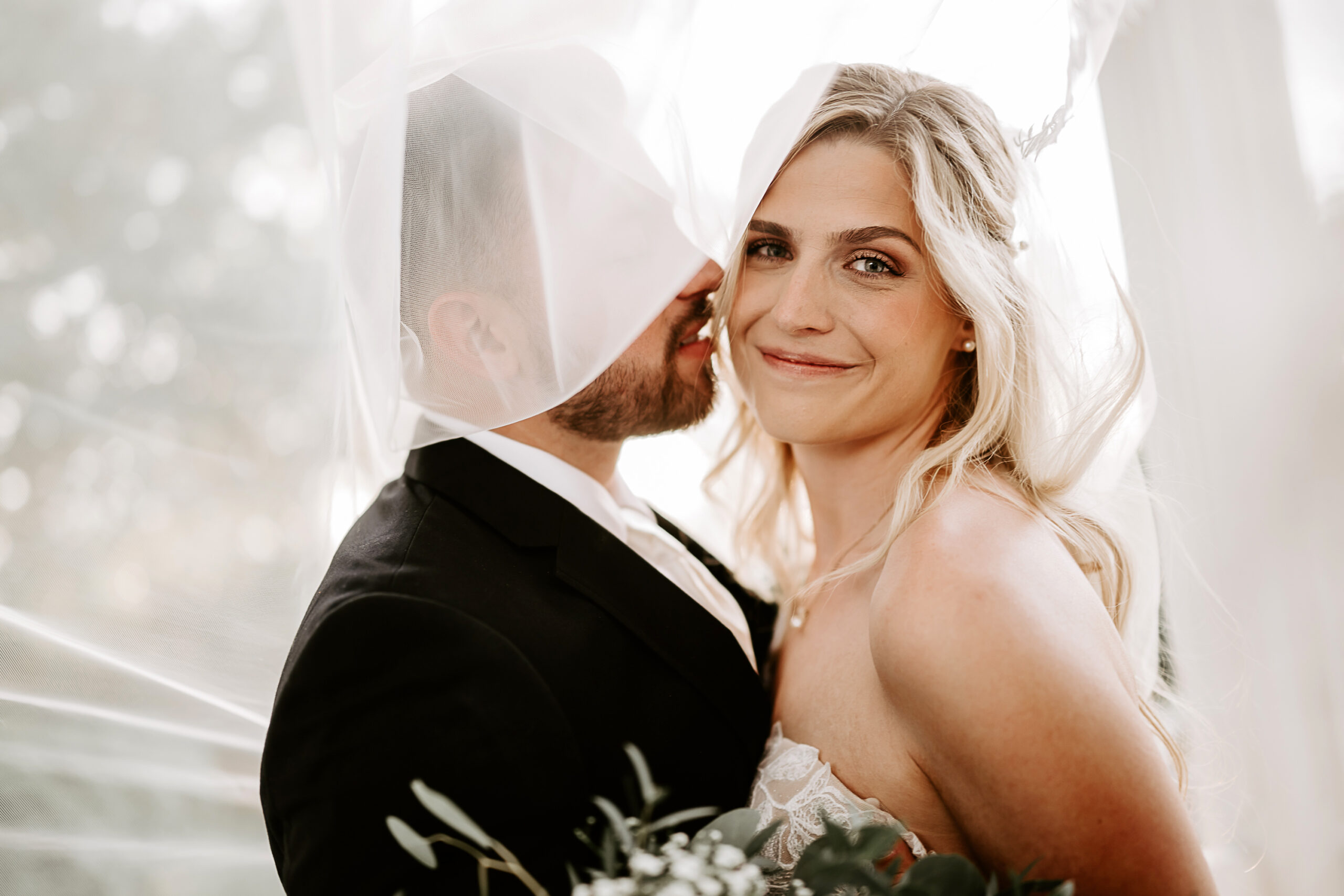 Phoenix Wedding Photographer - Lindsay Grove - Phoenix Arizona Wedding Photography - Kristin Bendigo Photography